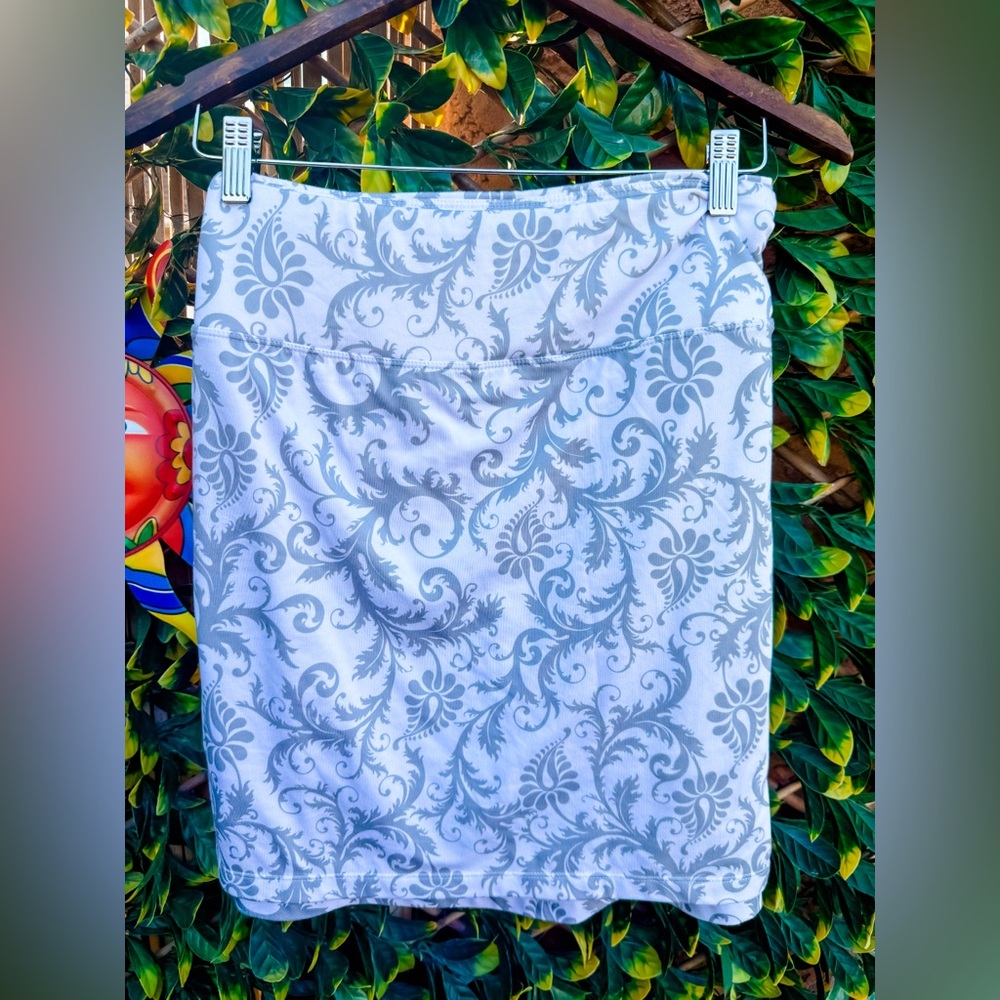 🔹 Seg’ments LUXE Paisley Print Elastic Waist‎ Skory